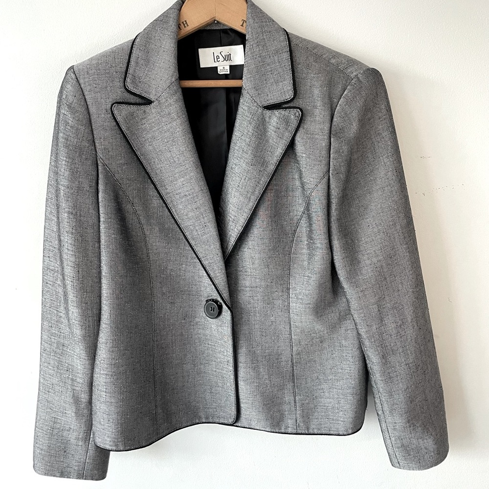 Le Suit shinny grey jacket